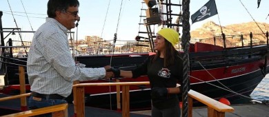 Preside alcalde Oscar Leggs Castro el inicio del Torneo de Pesca Pelagic Triple Crown