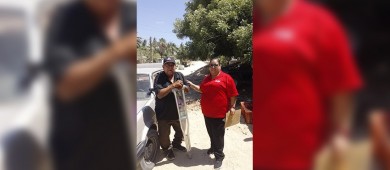Entrega DIF Los Cabos muletas, andaderas y pañales a la población de SJC