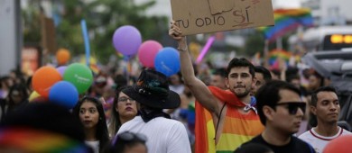 Discursos de odio en redes contra colectivo LGBT en México crecen 40 % en 4 años