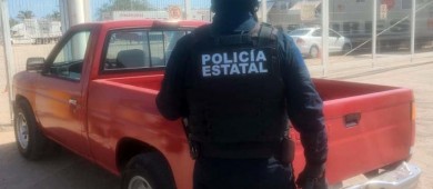 Detiene la policía estatal a dos personas en Loreto por robo de vehículo