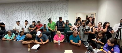 No hay acuerdos entre comerciantes y autoridades de La Paz; buscarán amparo