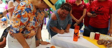 Celebran primera edición de la Feria del Mango en San Bartolo