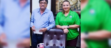 Reconoce el Sindicato de Burócratas al alcalde Leggs Castro por el apoyo brindado