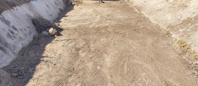 Realiza Servicios Públicos limpieza del canal de desagüe de Fidepaz