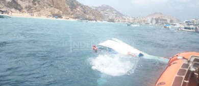 SEMAR: De embarcación hundida en CSL, se rescataron ocho turistas