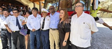 Con nuevo camión extintor celebran día del Bombero en CSL