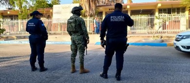 Preparada la Policía de La Paz para el servicio vial en ascensos y descensos en escuelas del municipio