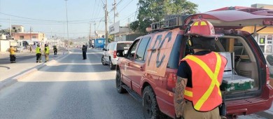 Derrame de aceite mantuvo cerrada vialidad de CSL por más de 4 horas