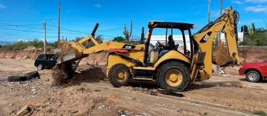 Empiezan la rehabilitación y limpieza de calles por los efectos de las lluvias registradas