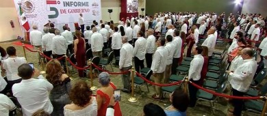 Asiste Gobernador Castro Cosío a Quinto Informe del presidente Andrés Manuel López Obrador