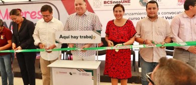 Inauguran módulo del empleo en oficinas del Ayuntamiento de La Paz