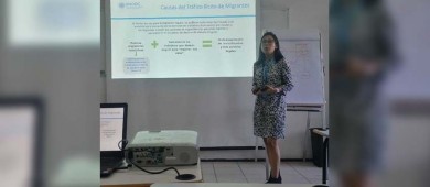 Capacitan a policías mexicanos en inteligencia para combatir tráfico de migrantes