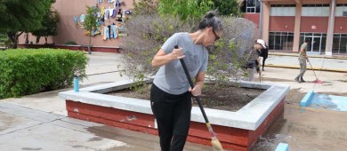 Llevan a cabo tareas de limpieza en la UABCS tras el paso del Huracán Norma