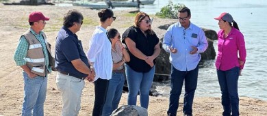 Avanzan los trabajos del nuevo muelle flotante en Puerto Chale