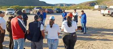 Asociación retira 500 kilos de basura de playa El Tecolote