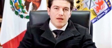 Samuel García abandona precandidatura y anuncia que reasume como gobernador