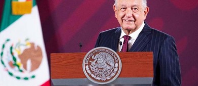 INE ordena a AMLO y a revista 'Siempre' retirar publicaciones