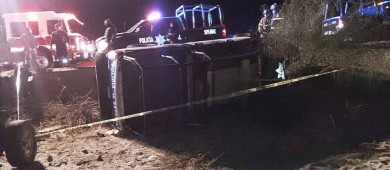 Cuatro policías estatales sufrieron un aparatoso accidente en La Paz
