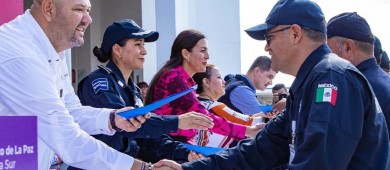 116 policías y personal administrativo terminaron estudios en diversos niveles académicos durante el 2023