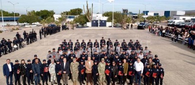 Encabeza el gobernador Castro Cosío clausura de curso inicial de 108 elementos de seguridad pública
