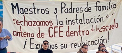 Retiraran antena de la CFE de primaria; tienen hasta antes del 15 de mayo: padres de familia