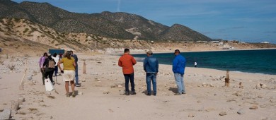 Avanza la defensa de la playa Agua Caliente en El Sargento