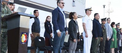 Conmemoran Poderes del Estado, 107 Aniversario de la promulgación de la Constitución Política de México