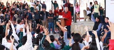 Encabeza gobernador Castro Cosío programa de mejoramiento de imagen en escuelas públicas