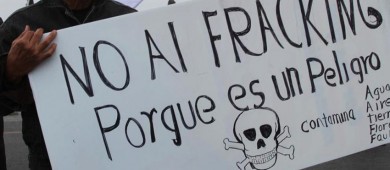 Entregan más de 90 mil firmas contra el fracking en México