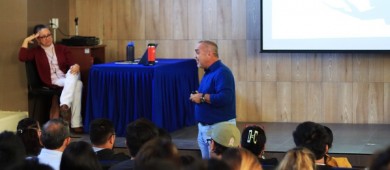Estudiantes de la UABCS asisten a conferencia sobre buceo científico