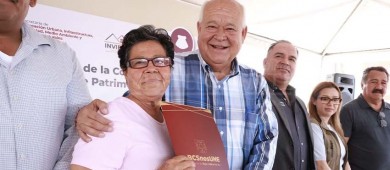 Brinda gobierno de BCS certeza jurídica a familias de Los Cabos