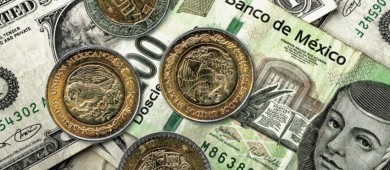 El peso tiene mejor nivel frente al dólar desde finales de julio