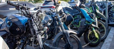 Aplica Tránsito Municipal de La Paz operativo para inspeccionar a motociclistas