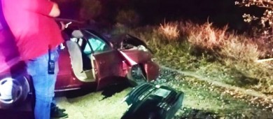 8 personas lesionadas de gravedad tras choque automovilístico en Playa El Sonorense
