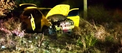 8 personas lesionadas de gravedad tras choque automovilístico en Playa El Sonorense