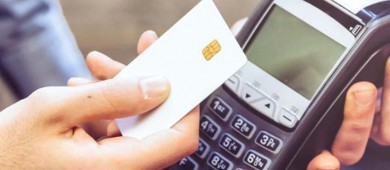 Diputados avalan prohibir el cobro de comisiones por pagar con tarjeta