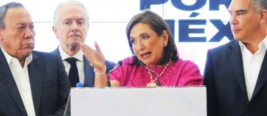 Xóchitl Gálvez pide al INE suspender las mañaneras de AMLO
