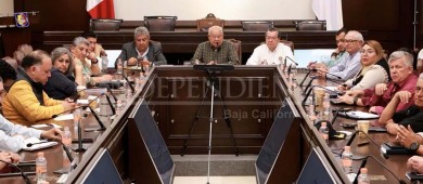 Sindicalizados aceptan contraoferta de Gobierno de BCS; iniciarán negociaciones este viernes