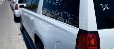 Dirección de Transporte BCS niega permisos a transportadoras; Tribunal ha dado sentencias a favor del sector