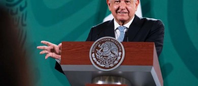AMLO celebra aplazamiento de discusión sobre Afores en Cámara de Diputados