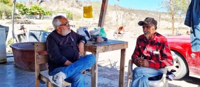 Realiza Cronista Municipal trabajo documental en la zona rural