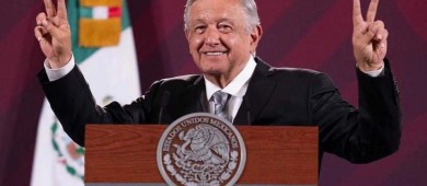 Aprobación de AMLO sube al 60 % a un mes de las elecciones