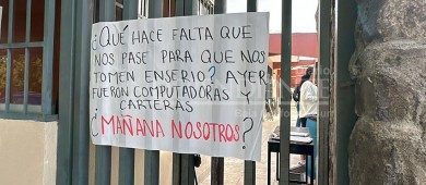 Protestan alumnos de la BENU por inseguridad y robos al interior del internado