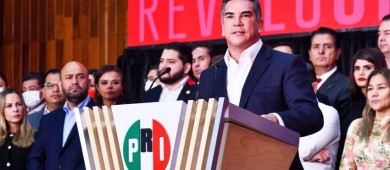 Propuesta a Máynez es por México, no una borrachera en un palco de futbol: líder del PRI