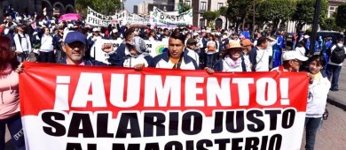 Maestros inician paro general y califican de "burla" la reciente subida salarial