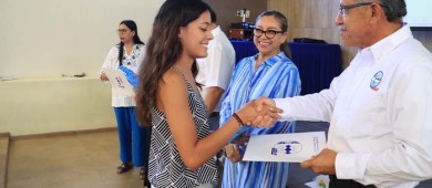 Estudiantes de la UABCS abordan problemáticas de las ciencias marinas y costeras durante jornada académica