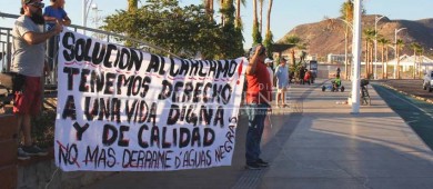 Corredor de aguas negras enferma a la comunidad de El Esterito en La Paz