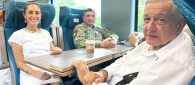 Transición de gobierno se lleva a cabo “de manera ordenada y fraterna”: López Obrador