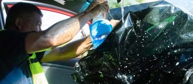 32 vehículos fueron detectados con uso ilegal de polarizado durante el primer operativo implementado en La Paz