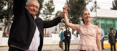 Sheinbaum critica narrativa sexista que apunta a que AMLO gobernará a través de ella